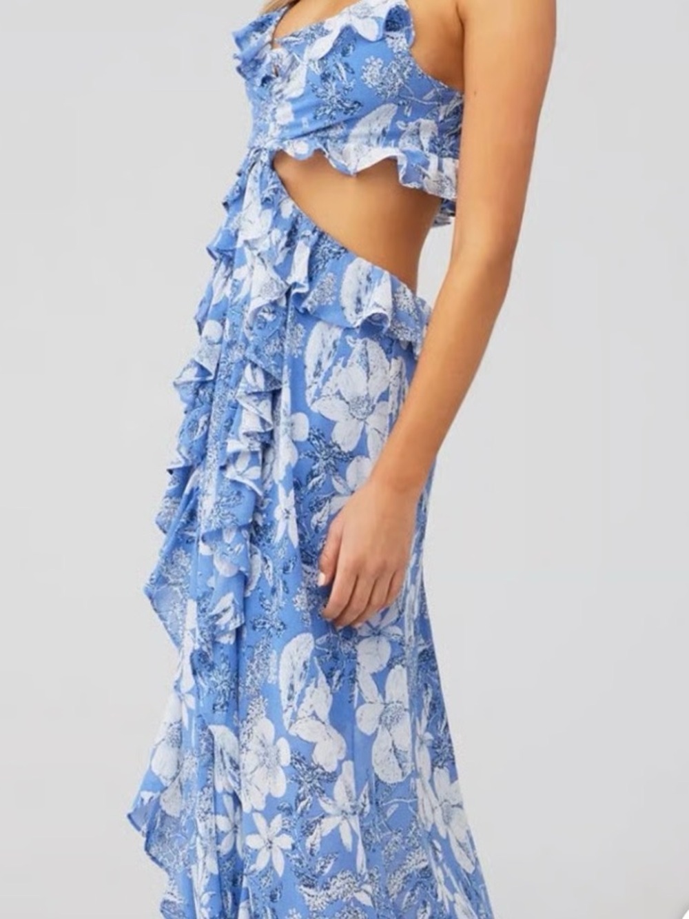 ✨ ASTR the Label Blue Floral Cutout Maxi Dress – Size Small ✨ - Picture 3 of 4